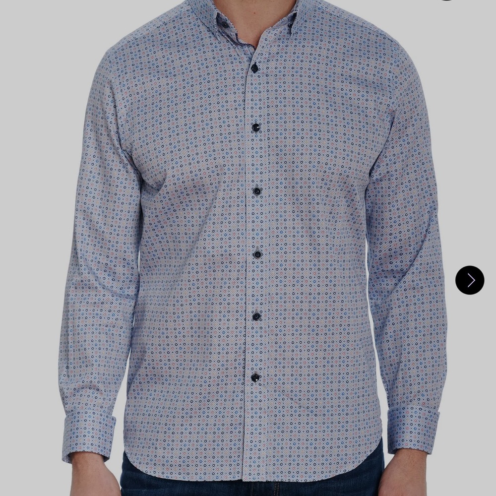 Do you like Art Deco? this shirt is for you…A tailored fit & sleeve accents